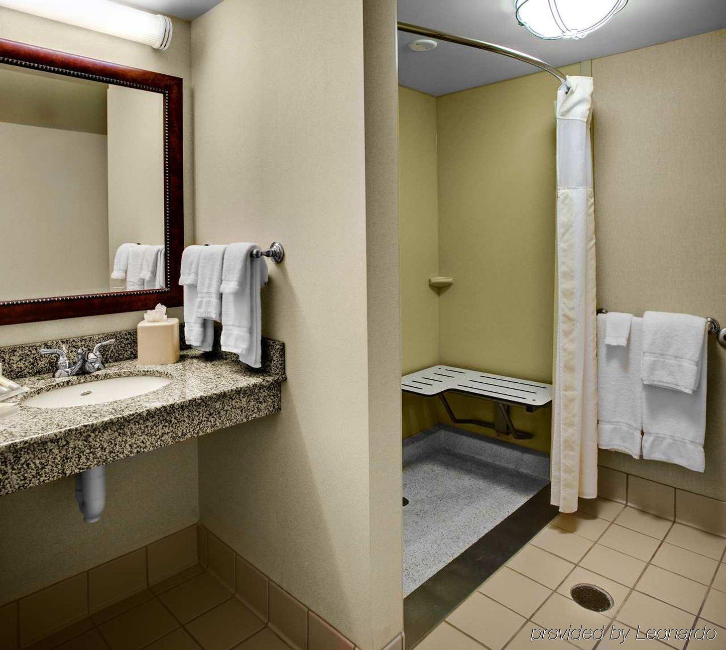 Hotel Hilton Garden Akron-canton Airport